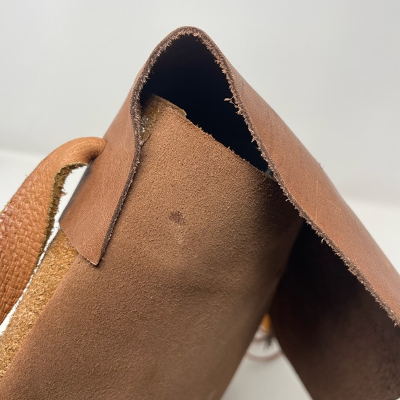 Boho Hand Made Leather and Suede Fringe Crossbody Satchel🖤 - Picture 11 of 16